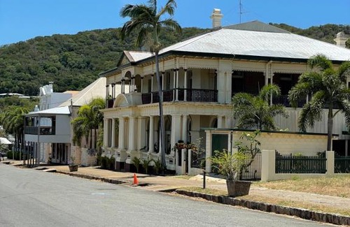 Cooktown Apartment | 122 on Charlotte