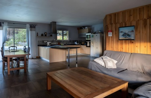 Salles House | 126 m² House with Pool and Garden, 25 Minutes from the Arcachon Bay