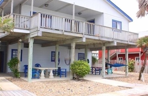 Willacy County House | 1264 Port South - Grand Views and a Grand House!