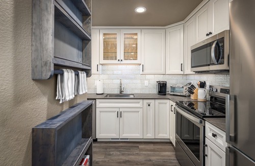 Incline Village Condo | 128 McCloud - Luxury Couples Retreat
