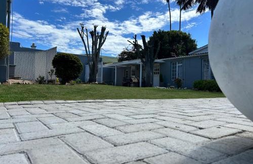Port Elizabeth Central House | 13 on Newington