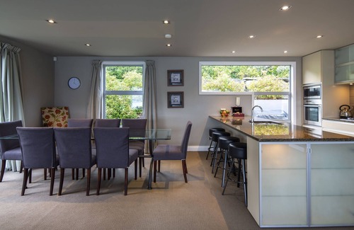 Queenstown City Centre House | 13 Poole Lane by Staysouth