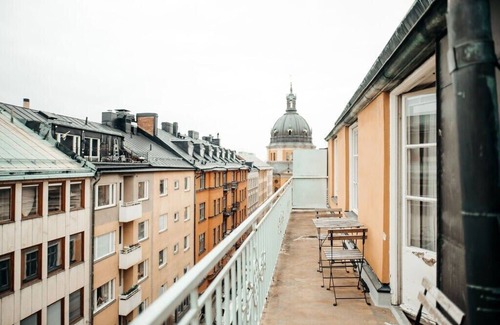 Ostermalm Apartment | 130 SQM Top floor apartment in Östermalm