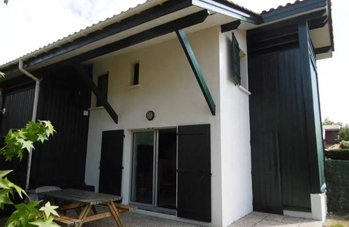 Hourtin Port Villa | 131 - Cosy house in Hourtin Port, residence le Génois 2 for 4 to 5 people