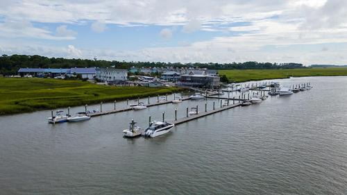 Saint Helena Island House | 133 Captain John Fripp - 3 BD/2 BA with Resort Amenities!