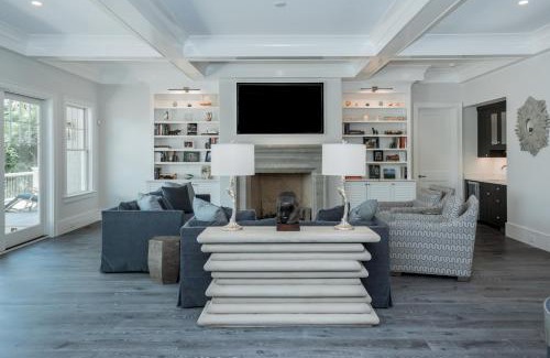 Vanderhorst Plantation House | 136 Flyway Drive by Akers Ellis Rentals