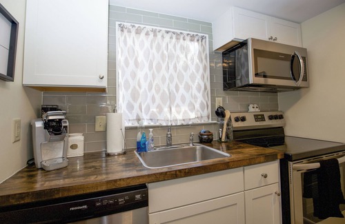 Pinehurst Condo | 136 Lakeview - 2 bed/2 bath condo with access to the community pool!