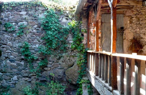 Najac House | 13th century tower house in south of France