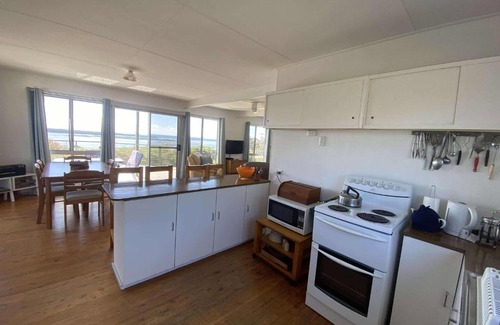Mallacoota House | 14 Brady Street