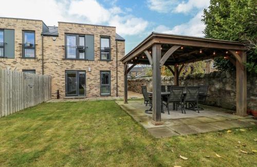 Bonnyrigg House | 14 Old Market Place
