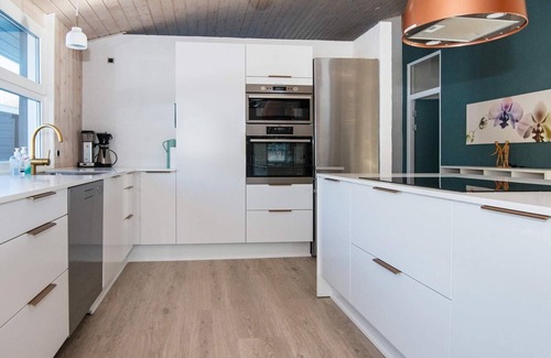 Lyngsbæk Strand House | 14 person holiday home in Ebeltoft-By Traum