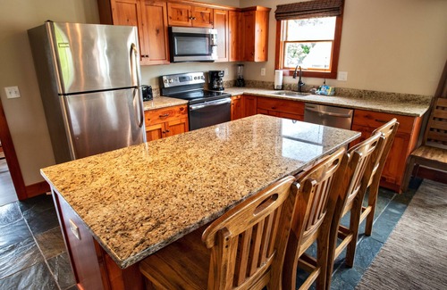 Lake George House | 14 Person House Steps From The Water!