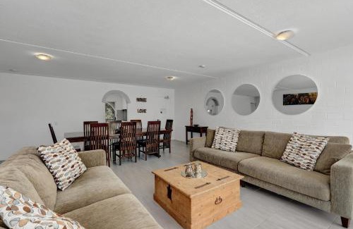 Point Lookout Apartment | 14 The Islander Resort