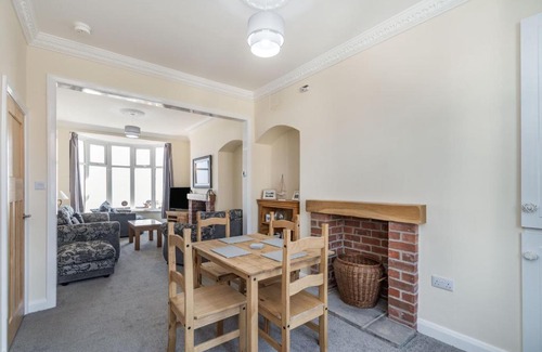 Withernsea House | 14 The Promenade