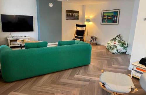 Domburg Apartment | 140 m2 groot appartement -midden in het centrum- 2022 kompleet gerenoveerd