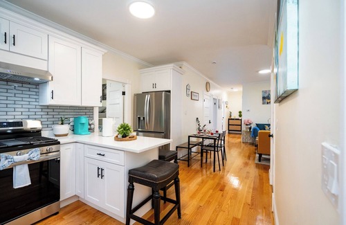 Jones Hill Apartment | 14b-Charming, beautiful 3-bedroom apartment in Boston