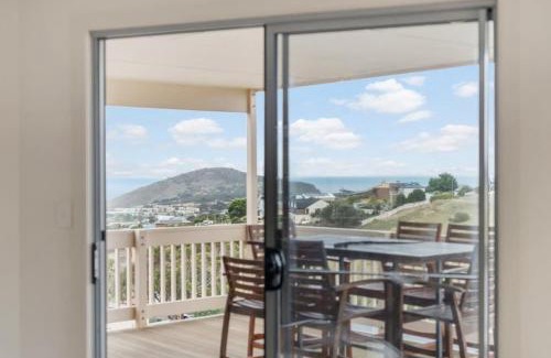 Encounter Bay House | 15 Cygnet Ct Encounter Bay - No Linen Included