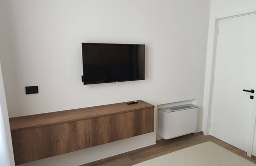 Collemeto Apartment | 15 minutes from Gallipoli and Lecce, modern apartment with private courtyard