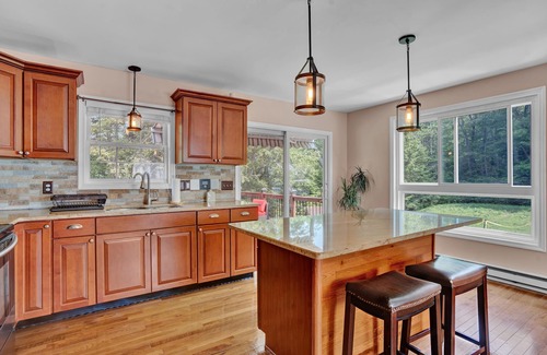 Tobyhanna House | 15% off monthly stays/Fall Vibez