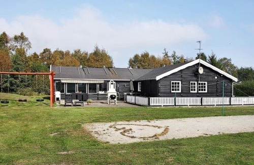 Hou House | 15 person holiday home in Hals-By Traum