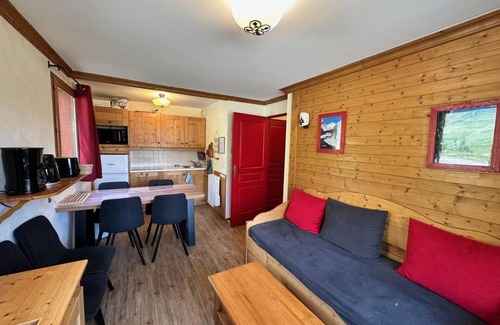 Val Cenis Apartment | 150m from ski slopes, Ground floor, view mountain, fitness, swimming pool, balcony, tv, ski locker