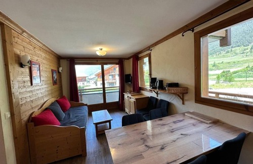 Val Cenis Apartment | 150m from ski slopes, Ground floor, view mountain, fitness, swimming pool, balcony, tv, ski locker