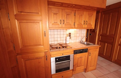 Les Saisies Apartment | 150m from ski slopes, 1st floor, view ski slopes, balcony, ski locker, 34m², Les Saisies