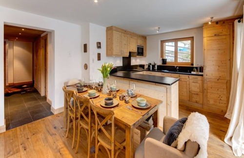 Verbier Apartment | 150SQM Traditional apartment for the best Alpine experience