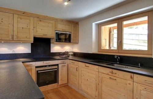 Verbier Apartment | 150SQM Traditional apartment for the best Alpine experience