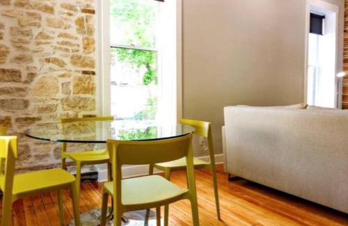 Eureka Springs Historic District House | 151 Spring Downtown Eureka Springs Suite D