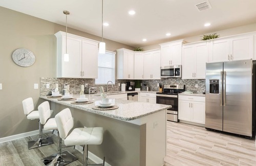 Davenport House | 1516MB: Magical 6bed/6ba luxury villa w/PRIVATE POOL GAM ROOM & MORE