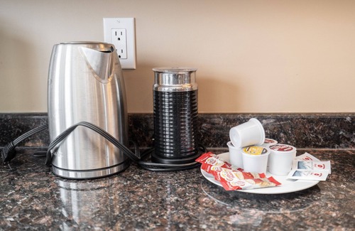 Gonor Station House | (16) 5 Bdr Executive Home | East St Paul (5/3)