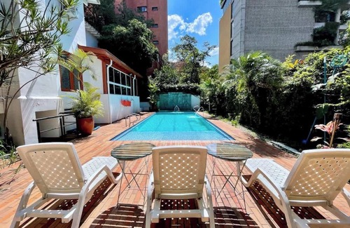 La Florida Villa | 16 Bdr Villa In Proveza W Pool, Jacuzzi, & Sauna