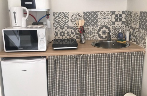 Bouchemaine Ski Chalet | 16-Chalet-Ensuite with Shower-Garden view