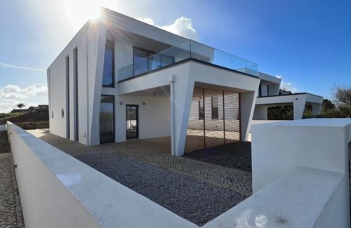 Sao Martinho do Porto Villa | 16 persoons luxueuze villa met uitzicht Atlantische Oceaan & privé zwembad