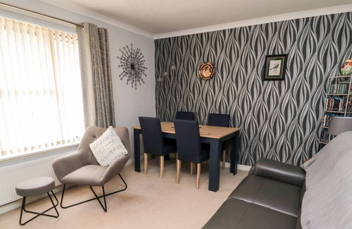 Rothbury Cottage | 16 THE MALTINGS, pet friendly, character holiday cottage in Rothbury
