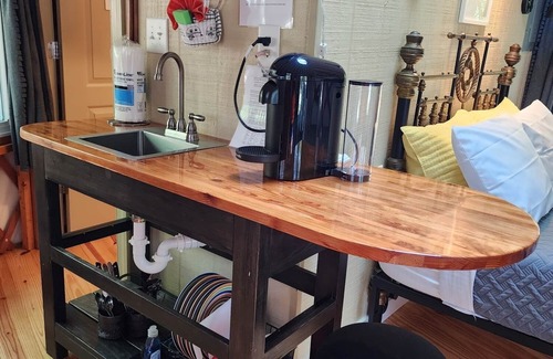 Mill Spring Apartment | 16' Yurt, Dog Friendly, Deck, Dome Skylight, Sleeps 2.