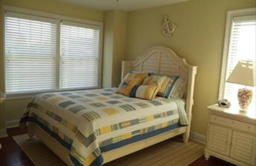 Beach Haven Gardens Condo | 16351 Hesser - 3BR 2 BA Home