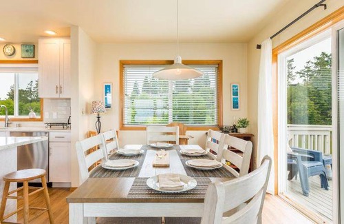 Coupeville House | 167 m² House ∙ 4 bedrooms ∙ 10 guests