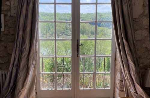 Saint-Sernin House | 16th Century hunting lodge with modern pool