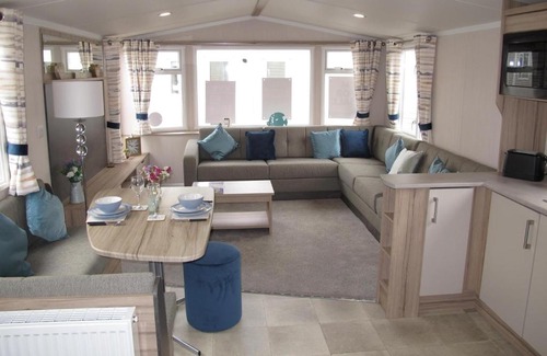 Pevensey Resort | 17 The Lawns (TL17)
