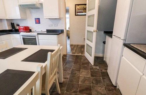 Prestatyn Cottage | 17 THIRD AVENUE, pet friendly, country holiday cottage in Prestatyn