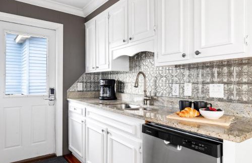 Folly Beach House | 1724 E Ashley - Katie's Cottage in a Quiet Area of the Beach