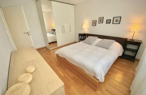 Lausanne Apartment | 178 Good location spacious and free parking included