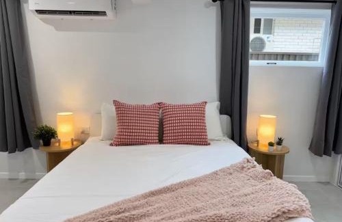 Sunnybank House | 17B Pine Studio in Sunnybank