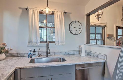 Castroville House | 18 Miles to San Antonio Quiet Country Getaway