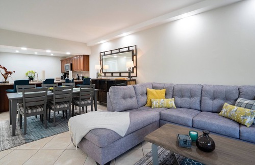 Key West Condo | 1800 Atlantic Condo in Key West – Stylish 2BR with Pool, Tennis & Beach