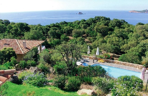 Pinarellu Villa | 180° view of Pinarello Bay Heated pool Private access to cove 5/7 rooms
