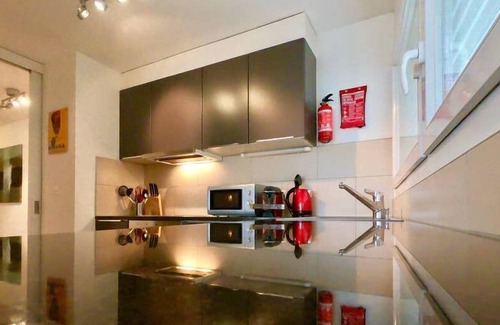 Lausanne Apartment | 181 * Modern, bright and spacious with 3 bedrooms, 2 bathrooms and free parking