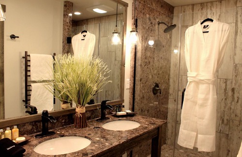 West Yellowstone Hotel | 1872 Inn - Adults Exclusive